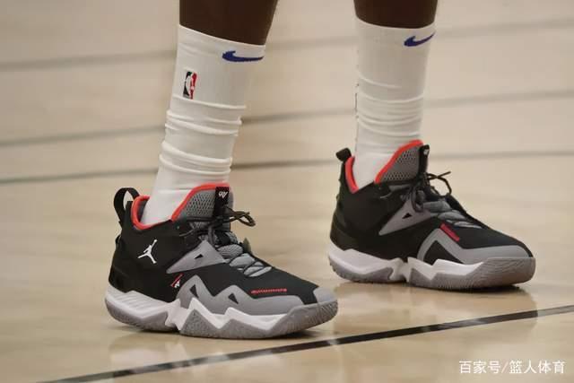 琼斯22分赵睿空砍28分 浙江力克新疆大比分1-1